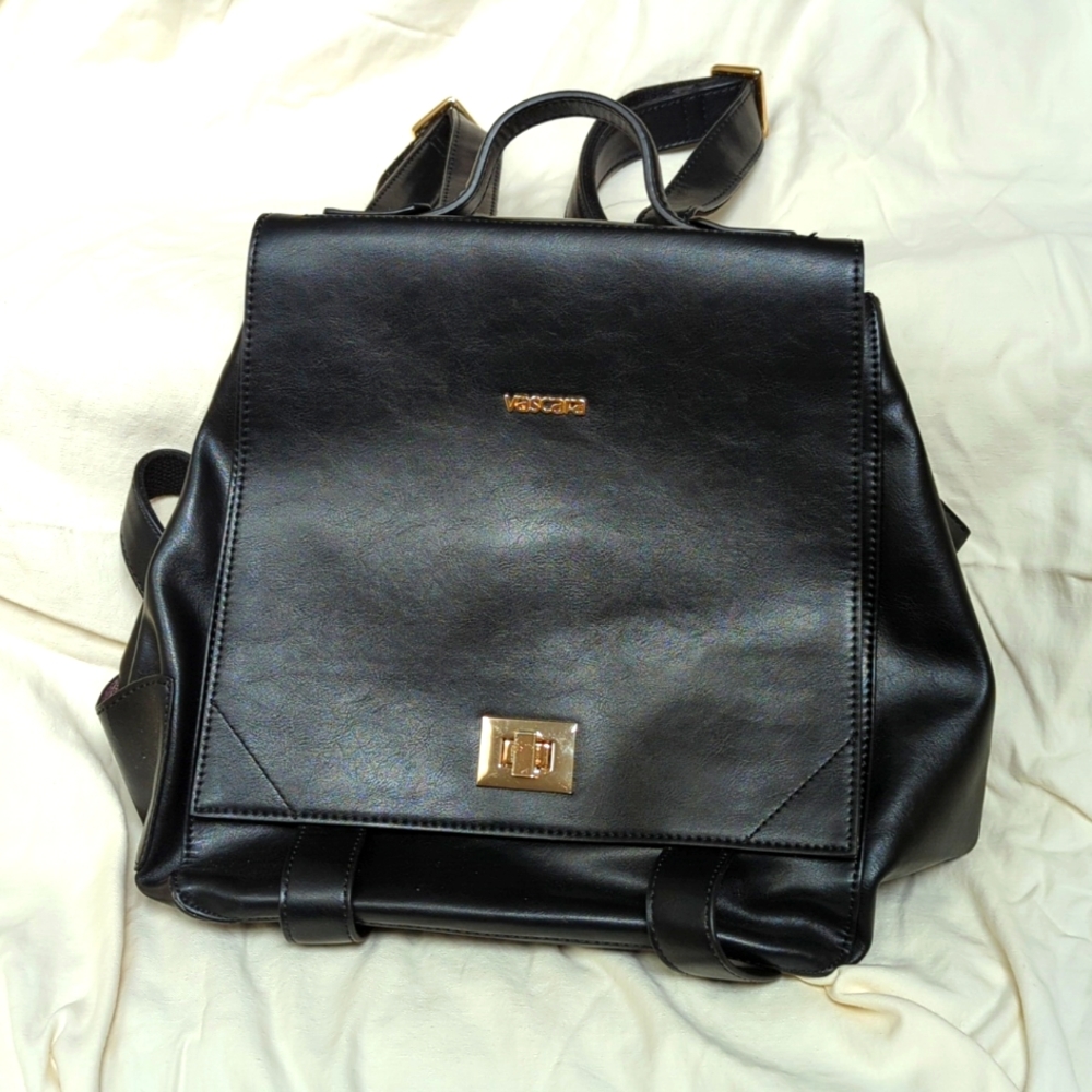 Vascara Womens Black Faux Leather Backpack